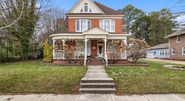 Photo of 111 Brewer Ave, Suffolk, VA 23434