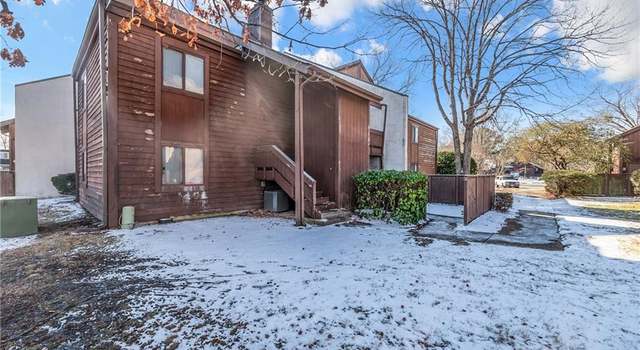 Photo of 579 Ayrshire Way Unit F, Newport News, VA 23602