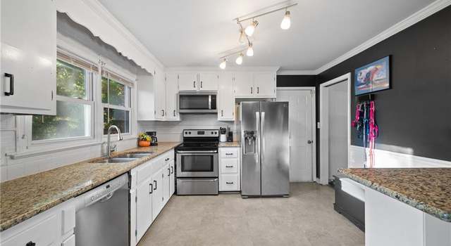 Photo of 13301 Garden State Dr, Newport News, VA 23602