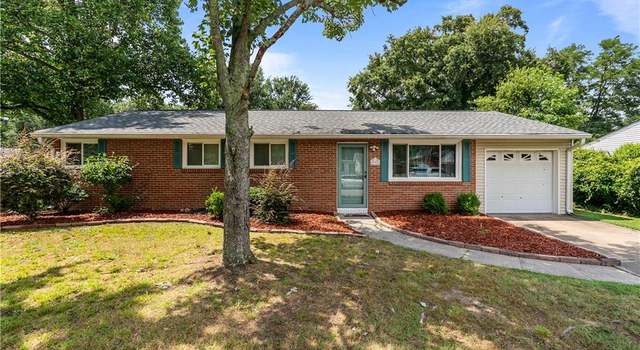 Photo of 135 Goldcrest Dr, Chesapeake, VA 23325