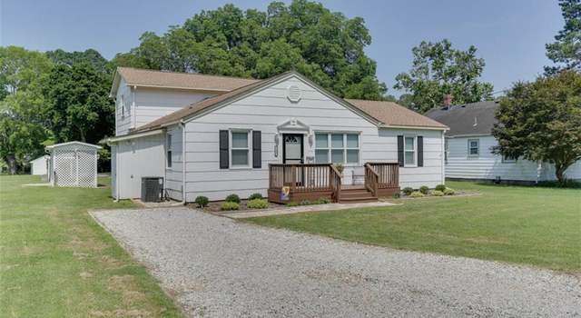 Photo of 200 Mulberry Ln, Suffolk, VA 23432