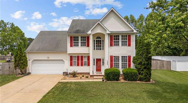 Photo of 1002 Sawtooth Dr, Suffolk, VA 23434