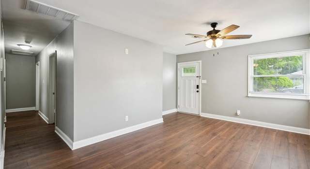 Photo of 504 Day St, Hampton, VA 23661