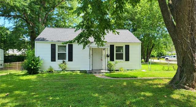 Photo of 14 Crestwood Cir, Hampton, VA 23669