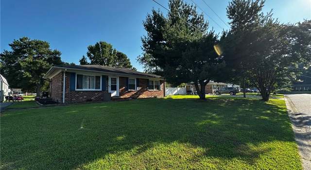 Photo of 1523 Austin Dr, Suffolk, VA 23434