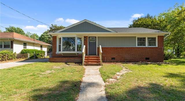 Photo of 307 Concord Dr, Hampton, VA 23666