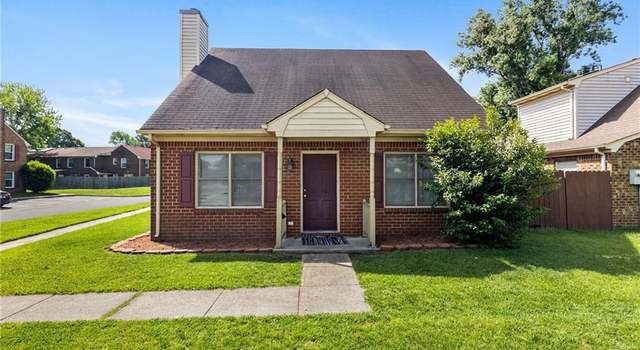 Photo of 207 Loch Cir, Hampton, VA 23669