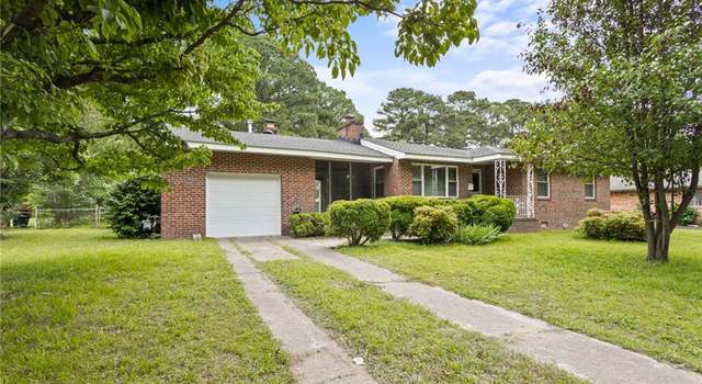 Photo of 428 Suburban Pkwy, Norfolk, VA 23505