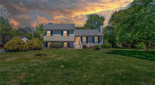 Photo of 304 Robinhood Rd, Franklin, VA 23851