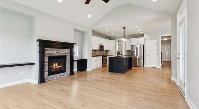 Property at 3412 Raintree Cir, Suffolk, VA 23435, 6 beds, 4 baths