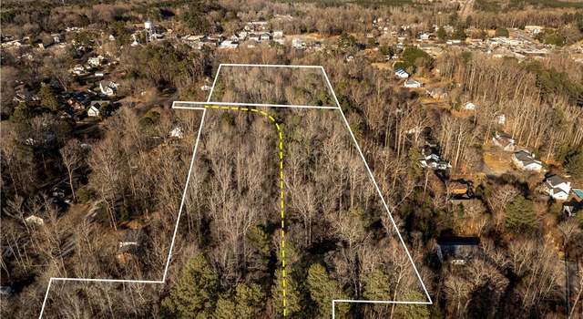 Photo of 6 AC Francis St, Gloucester, VA 23061