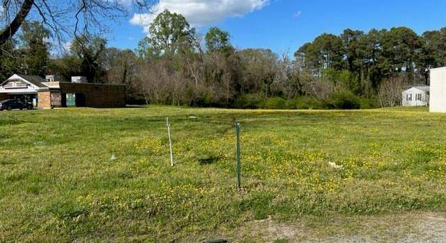 Photo of 104 Kings Hwy, Suffolk, VA 23432