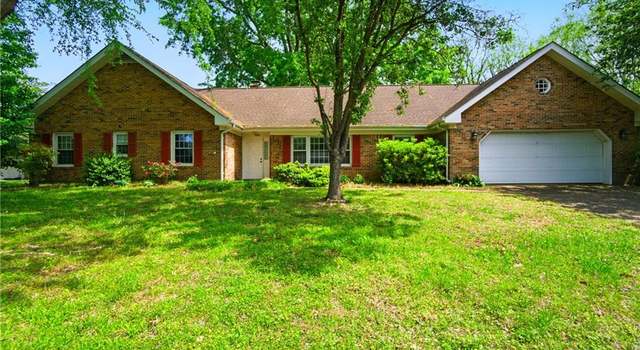 Photo of 812 Earl Of Chesterfield Ln, Virginia Beach, VA 23454