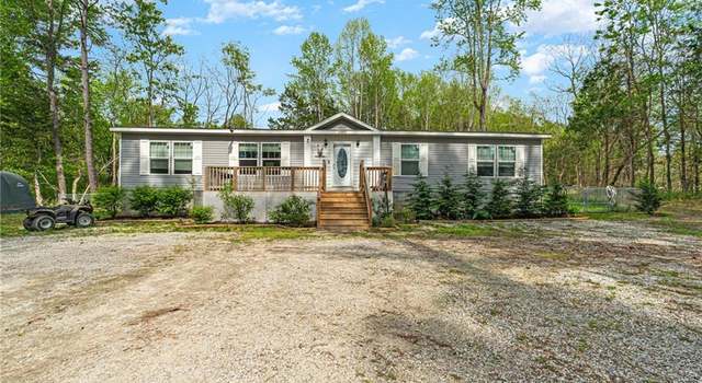 Photo of 4453 Ennisdale Dr, Smithfield, VA 23430