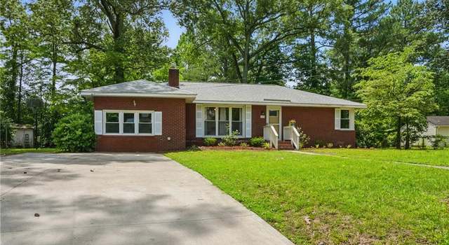 Photo of 512 Rock Dr, Chesapeake, VA 23323