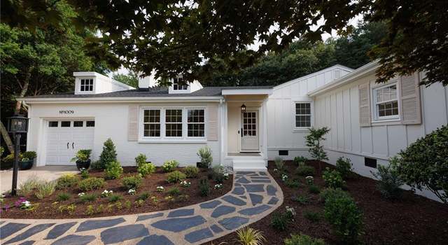 Photo of 1009 Abingdon Rd, Virginia Beach, VA 23451