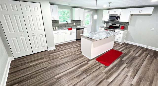 Photo of 1414 Blythewood Ln, Suffolk, VA 23434