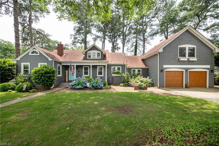 Photo of 417 E Government Ave Norfolk, VA 23503