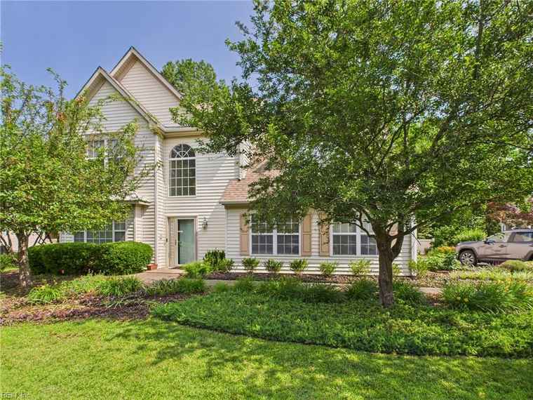 Photo of 2909 Drum Point Cres Chesapeake, VA 23321