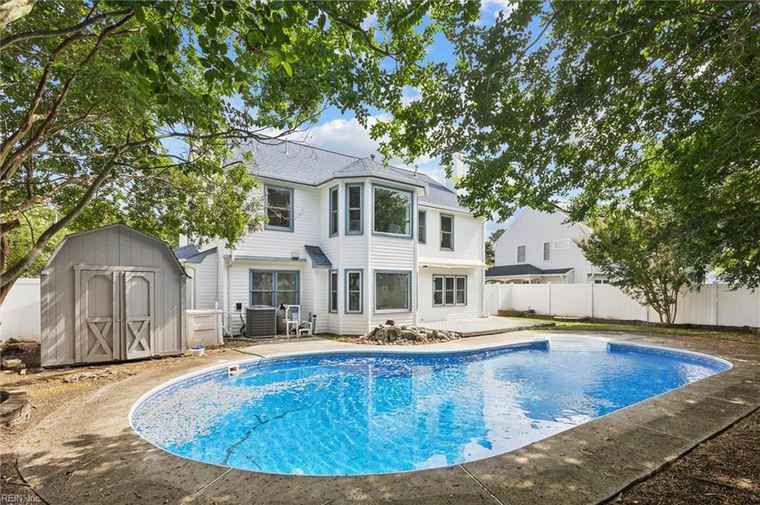 Photo of 1845 Chestwood Dr Virginia Beach, VA 23453