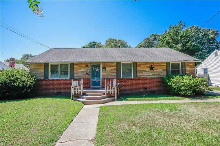 Photo of 419 Patrician Dr Hampton, VA 23666
