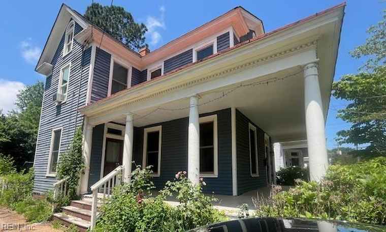 Photo of 115 Saint James Ave Suffolk, VA 23434