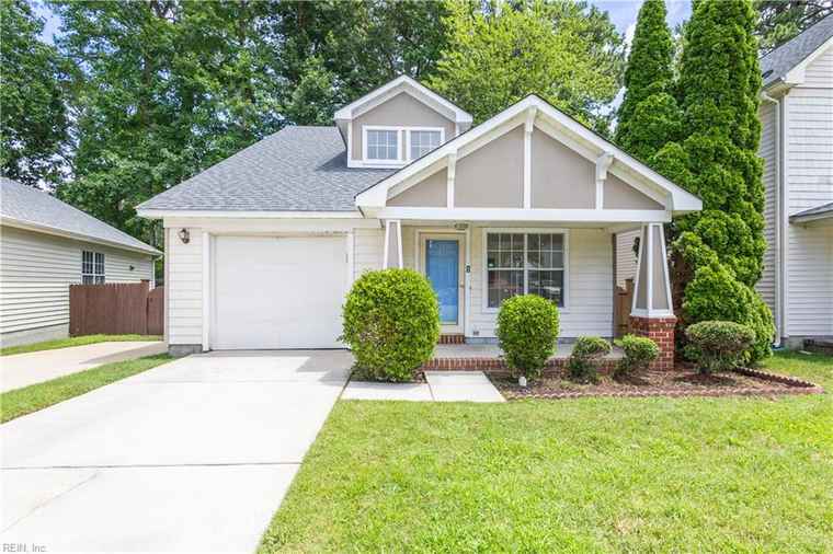 Photo of 267 Town Pointe Way Newport News, VA 23601