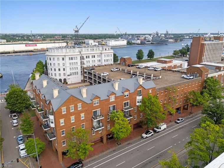 Photo of 111 High St #407 Portsmouth, VA 23704