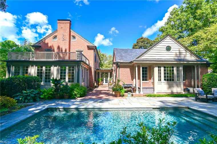 Photo of 7706 N Shore Rd Norfolk, VA 23505