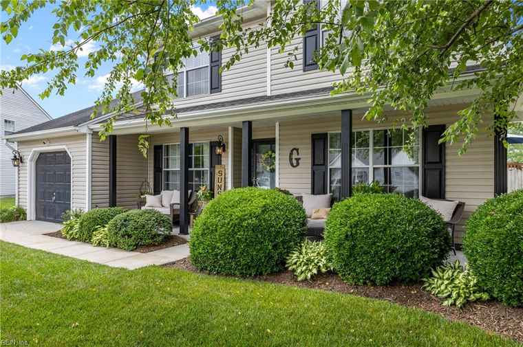 Photo of 1205 Woods Way Chesapeake, VA 23323
