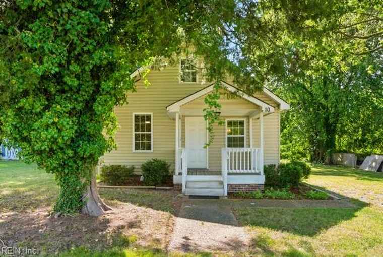 Photo of 10 Theodore St Hampton, VA 23669