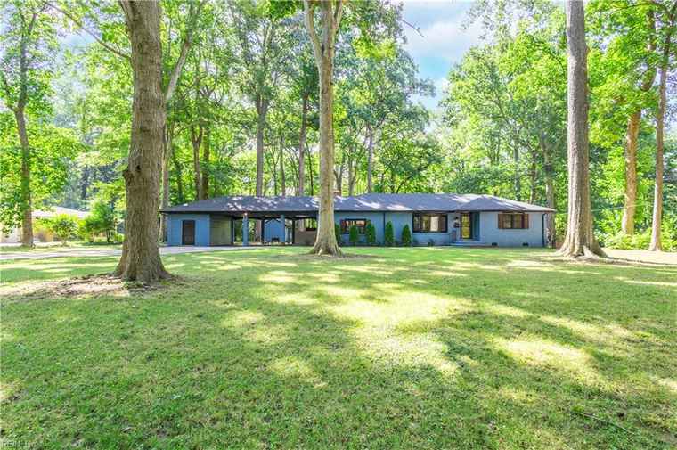 Photo of 1309 Lakeside Rd Virginia Beach, VA 23455