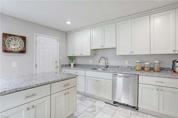 231 Blair Ave Newport News Va 23607 4 Beds 3 Baths