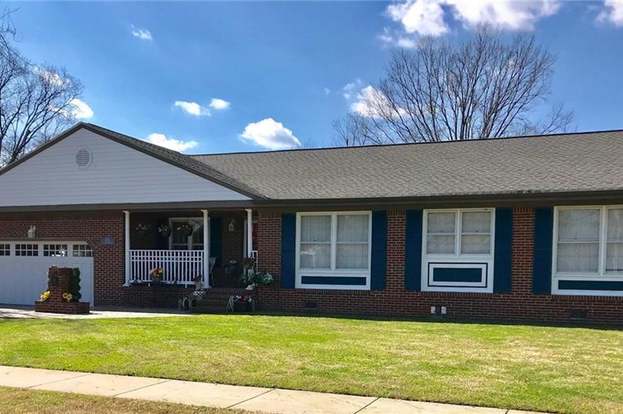 305 S Parliament Dr Virginia Beach Va 23462 Mls 10181295 Redfin 305 S Parliament Dr Virginia Beach Va 23462