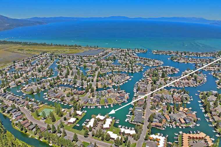 Photo of 2031 Venice Dr #322 South Lake Tahoe, CA 96150