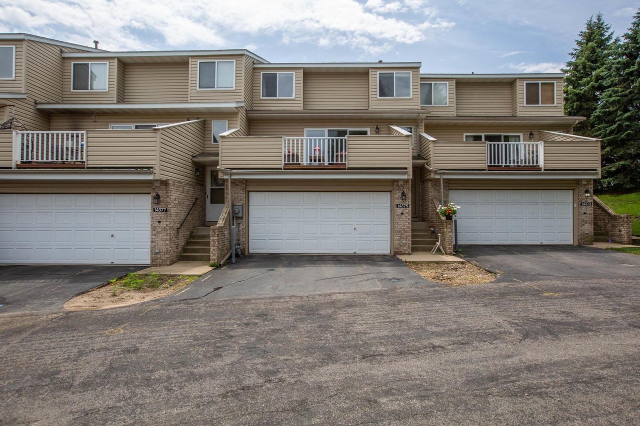 14375 Hickory Way, Apple Valley, MN 55124 | MLS# 5621119 ...