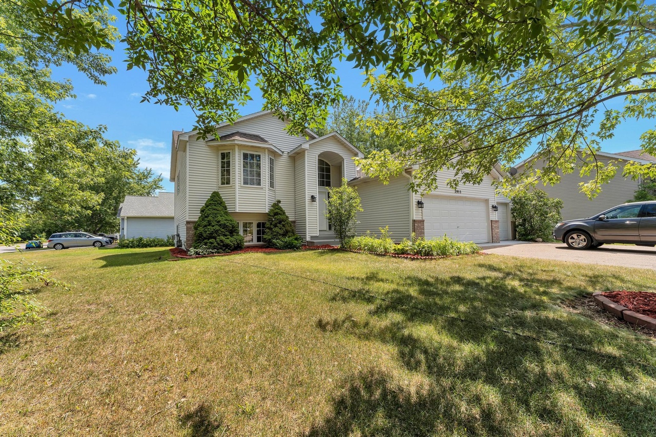 2953 Meadow Brook Dr, Woodbury, MN 55125 MLS 6237168 Redfin