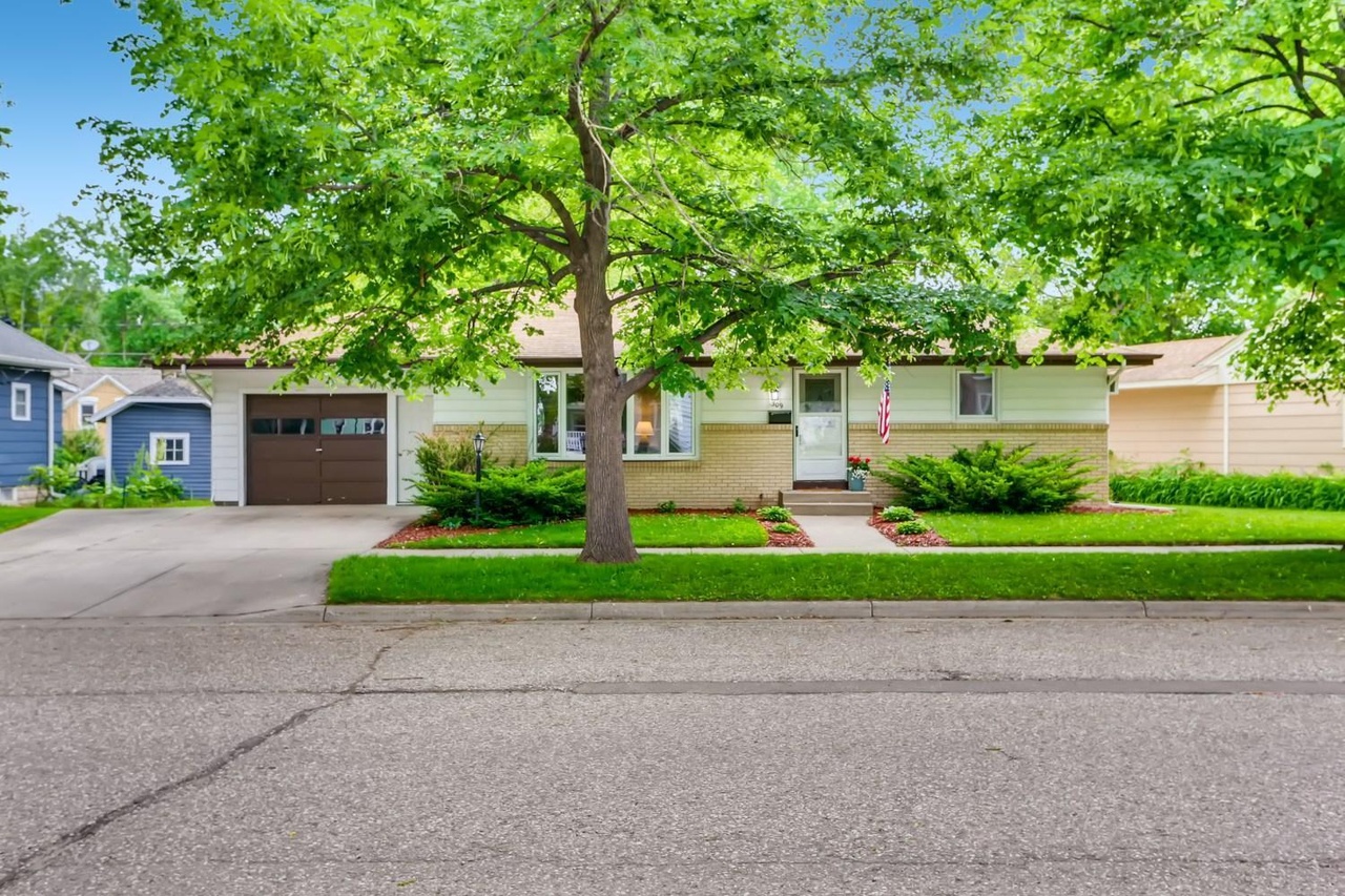 309 3rd St W, Jordan, MN 55352 MLS 5768199 Redfin