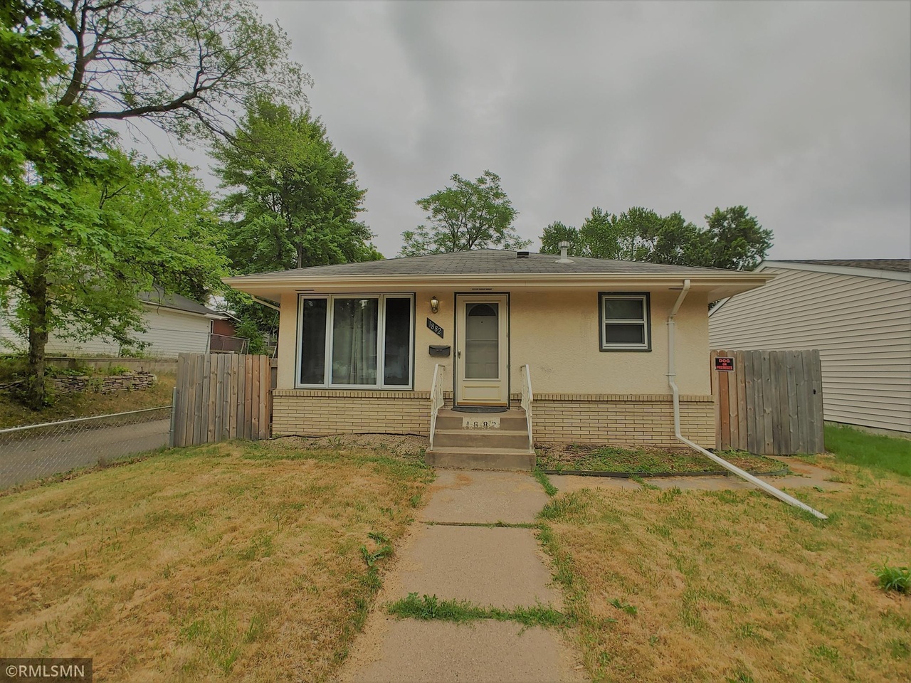 1882 Hoyt Ave E, Saint Paul, MN 55119 MLS 6014226 Redfin
