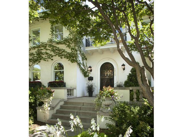 ●KNOXVEGAS FINEST 1923 Knox Ave S, Minneapolis, MN 55403 | Redfin