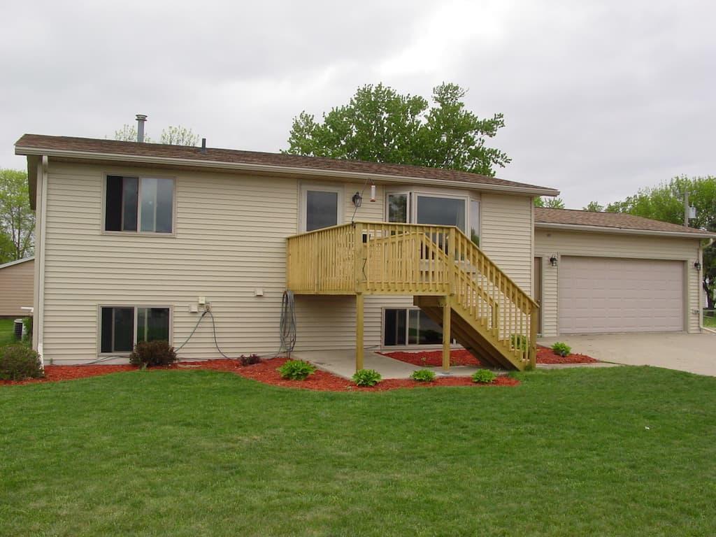 534 Morningside Ave, Paynesville, MN 56362