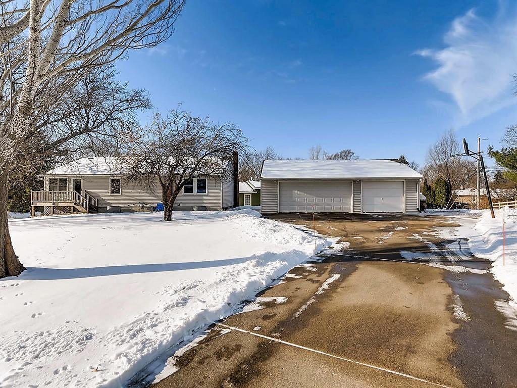 homes for sale in white bear lake mn 55110