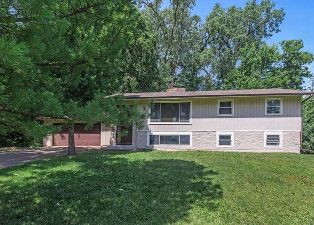 Property at 1437 Wisconsin Ave N, Golden Valley, MN 55427, 4 beds, 2 baths