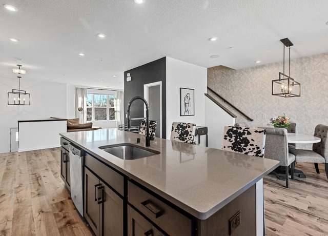 Property at 2324 Gateway Curv, North Saint Paul, MN 55109, 3 beds, 3 baths