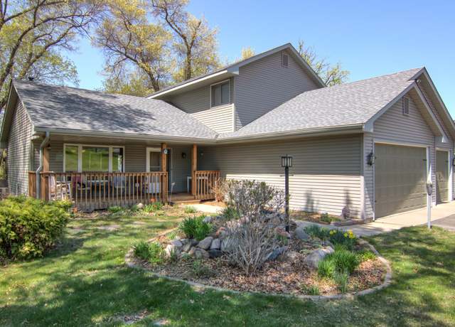 Property at 19176 Dodge St NW, Elk River, MN 55330, 4 beds, 3 baths
