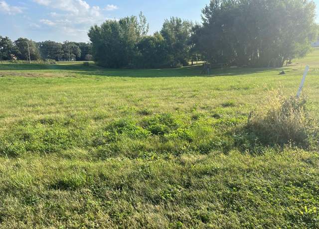 Property at 802 Dutton Dr, Ellendale, MN 56026