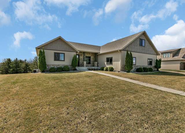 Property at 3346 Old Stone Way NE, Sauk Rapids, MN 56379, 6 beds, 4 baths