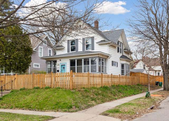 Property at 1055 Wakefield Ave, Saint Paul, MN 55106, 3 beds, 2 baths