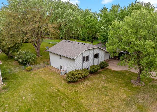 Property at 8474 Sunnyside Rd, Mounds View, MN 55112, 3 beds, 2 baths