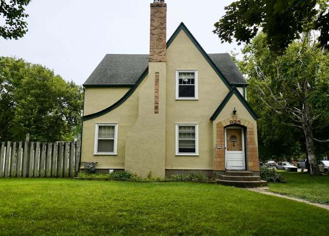 Property at 925 Minnesota Ave SW, Willmar, MN 56201, 3 beds, 2 baths